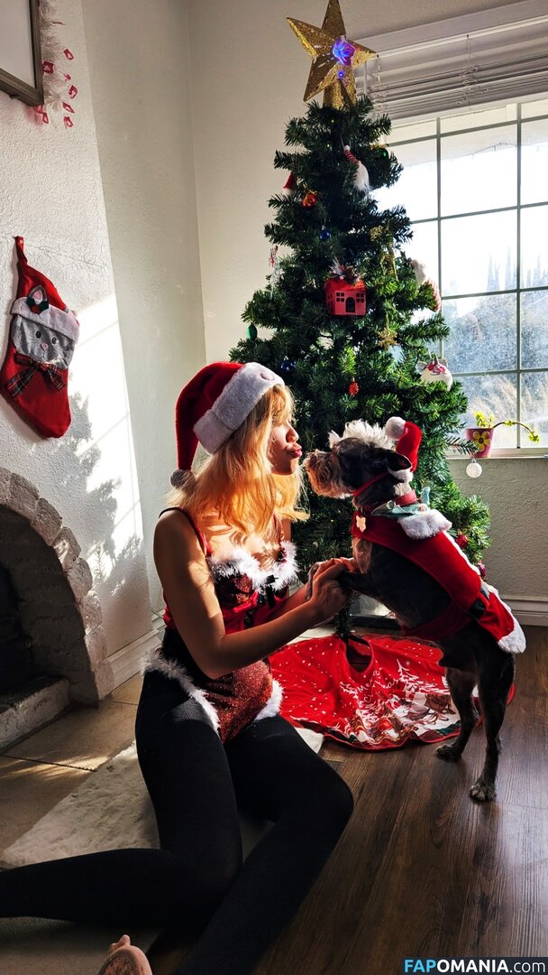 Aquentine / Bessy Q / Final Girlz / Justa Queen / Quynh Văn / _bessy.q_ Naken OnlyFans  Läckta Foto #14