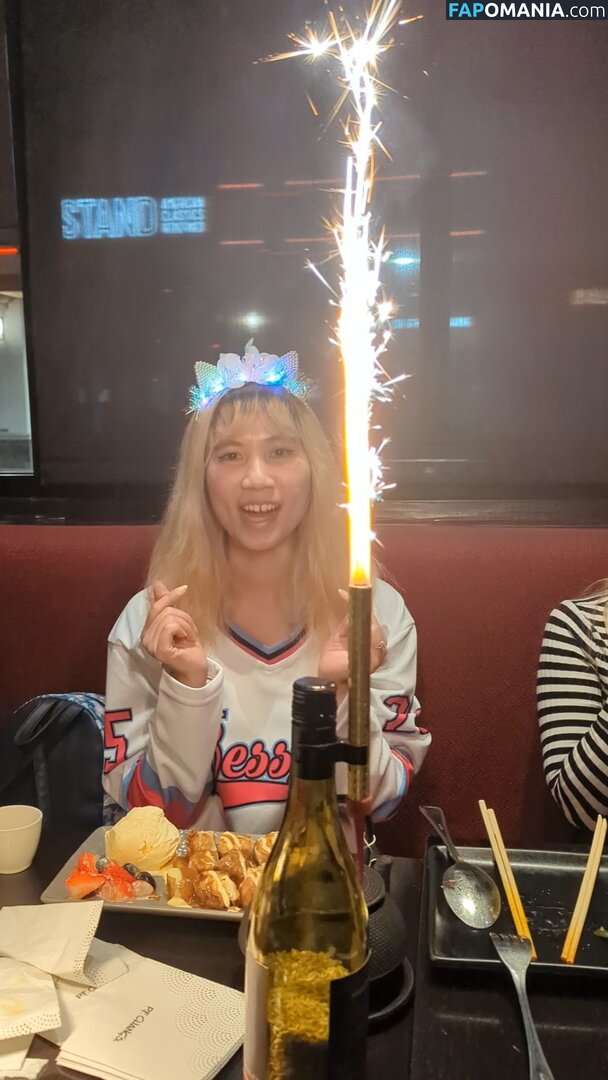 Aquentine / Bessy Q / Final Girlz / Justa Queen / Quynh Văn / _bessy.q_ Naken OnlyFans  Läckta Foto #30