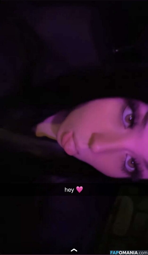 Beth Jones / _bethj05 / bethj0705 / https: Naken OnlyFans  Läckta Foto #2