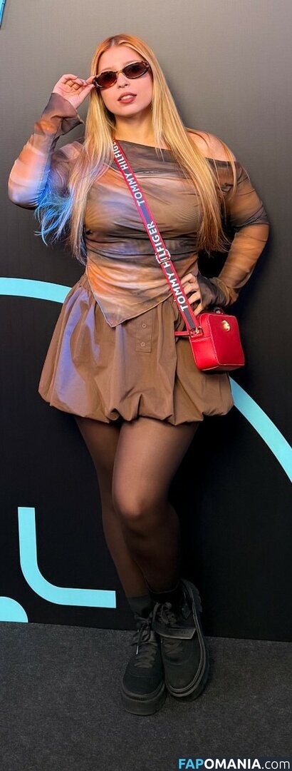 Bianca Alencar / Dubladora / Voice actress / biancaalencarof / biancaalencaroficial Naken OnlyFans  Läckta Foto #19