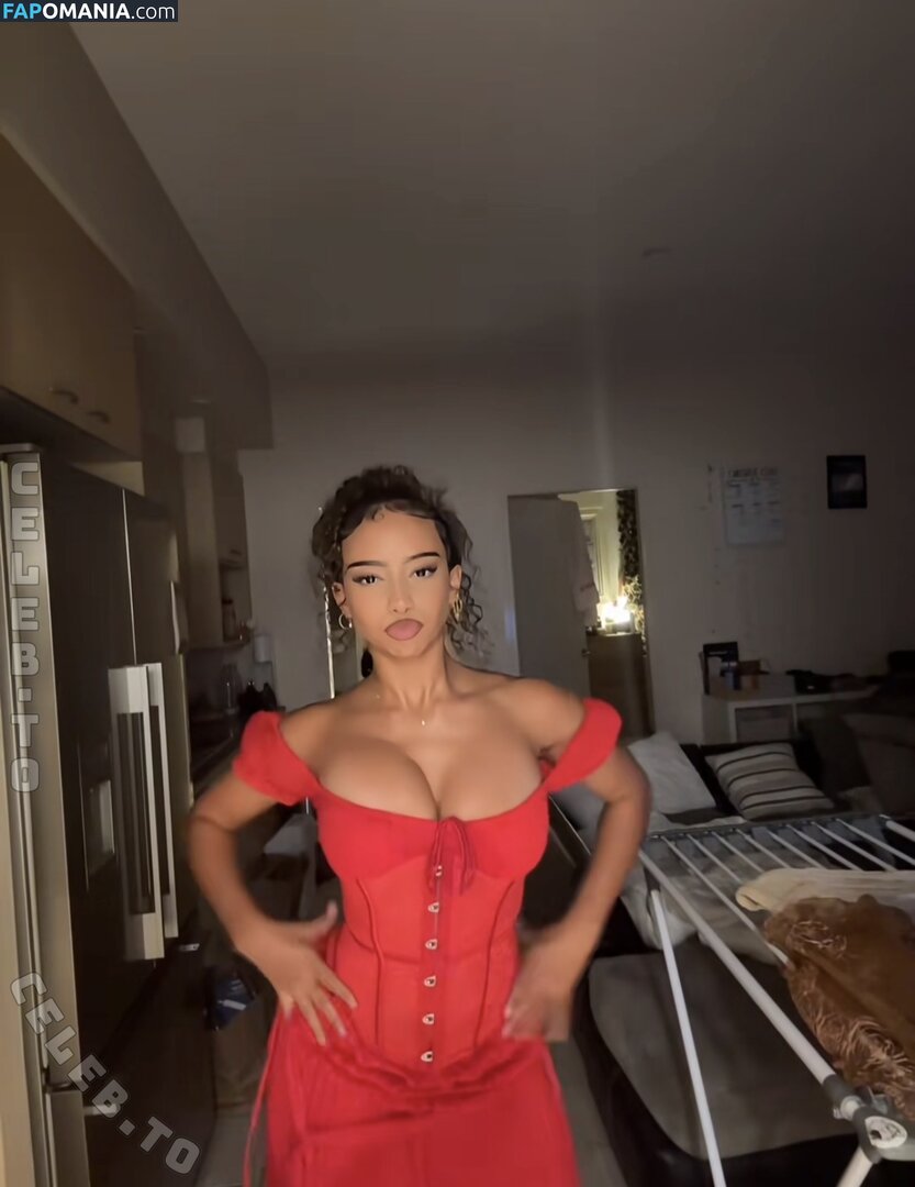 Bianca Alexandra / bianca.alexandrraa / itaintbee Naken OnlyFans  Läckta Foto #5