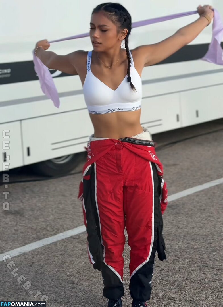 Bianca Bustamante / https: / racerbia Naken OnlyFans  Läckta Foto #12