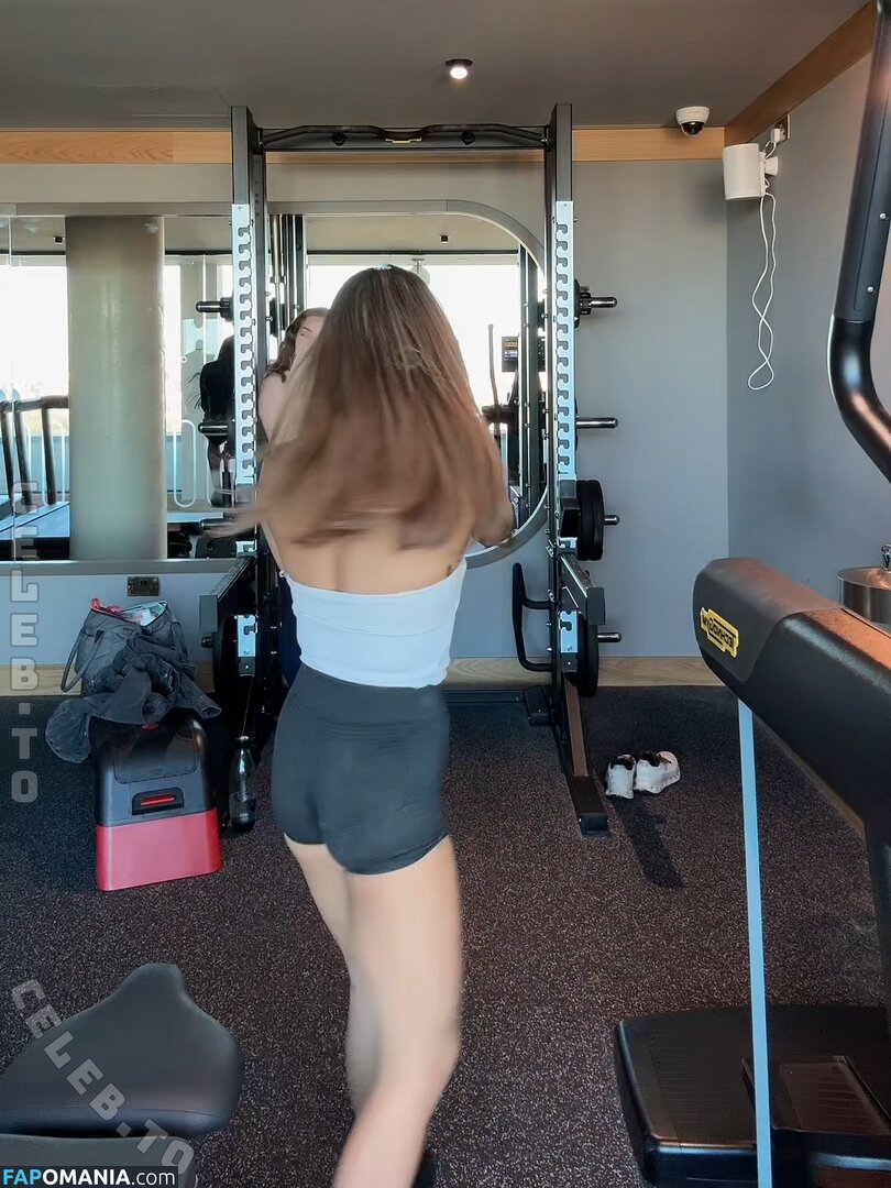 Bianca Bustamante / https: / racerbia Naken OnlyFans  Läckta Foto #22