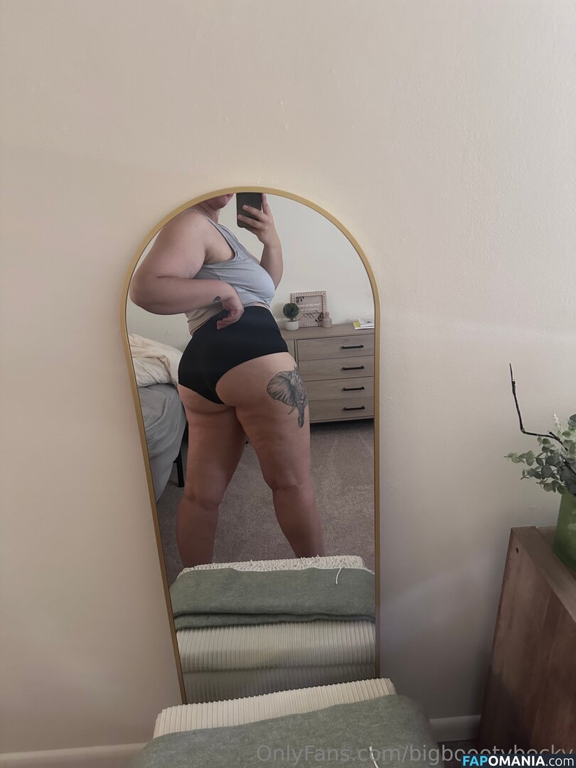 bigboootybecky / bigbootybecka_ Naken OnlyFans  Läckta Foto #8