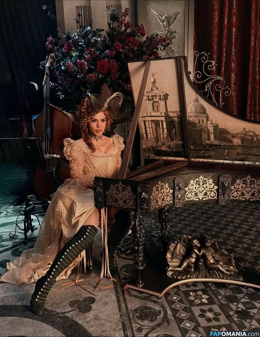 Billie Piper / billiepiper Naken OnlyFans  Läckta Foto #269