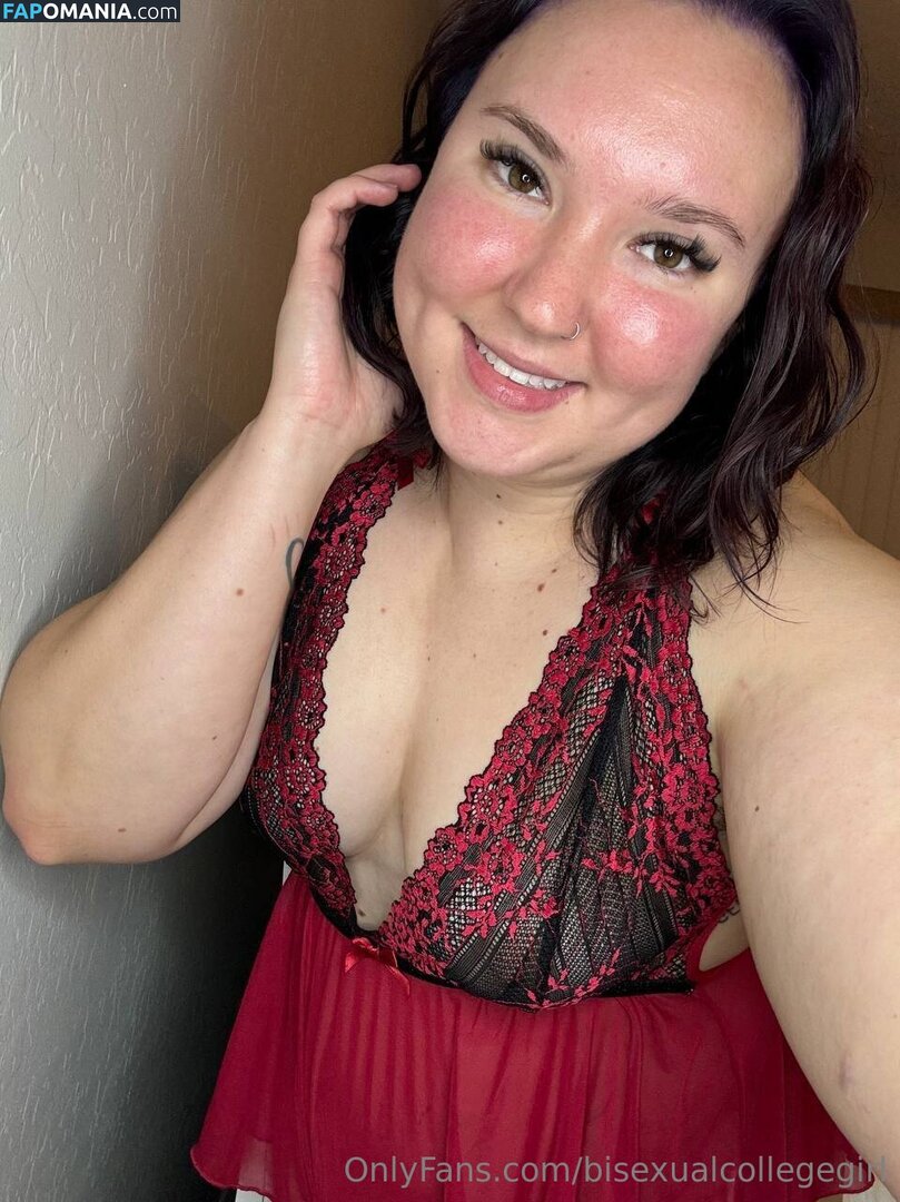 bisexualcollegegirl / rubitout Naken OnlyFans  Läckta Foto #11