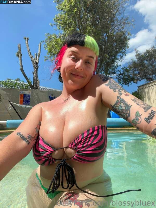 Blossy Blue Vip / blossybluex Naken OnlyFans  Läckta Foto #1