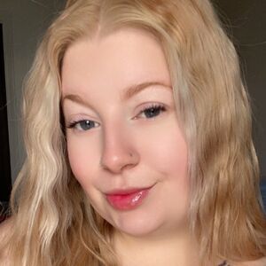 blueeyedblondee