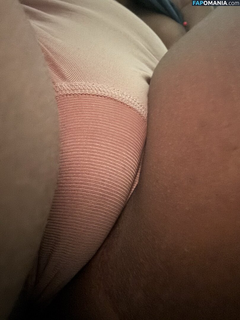 Bossladytiny / shortfatcakes / tinyymf_ Naken OnlyFans  Läckta Foto #2