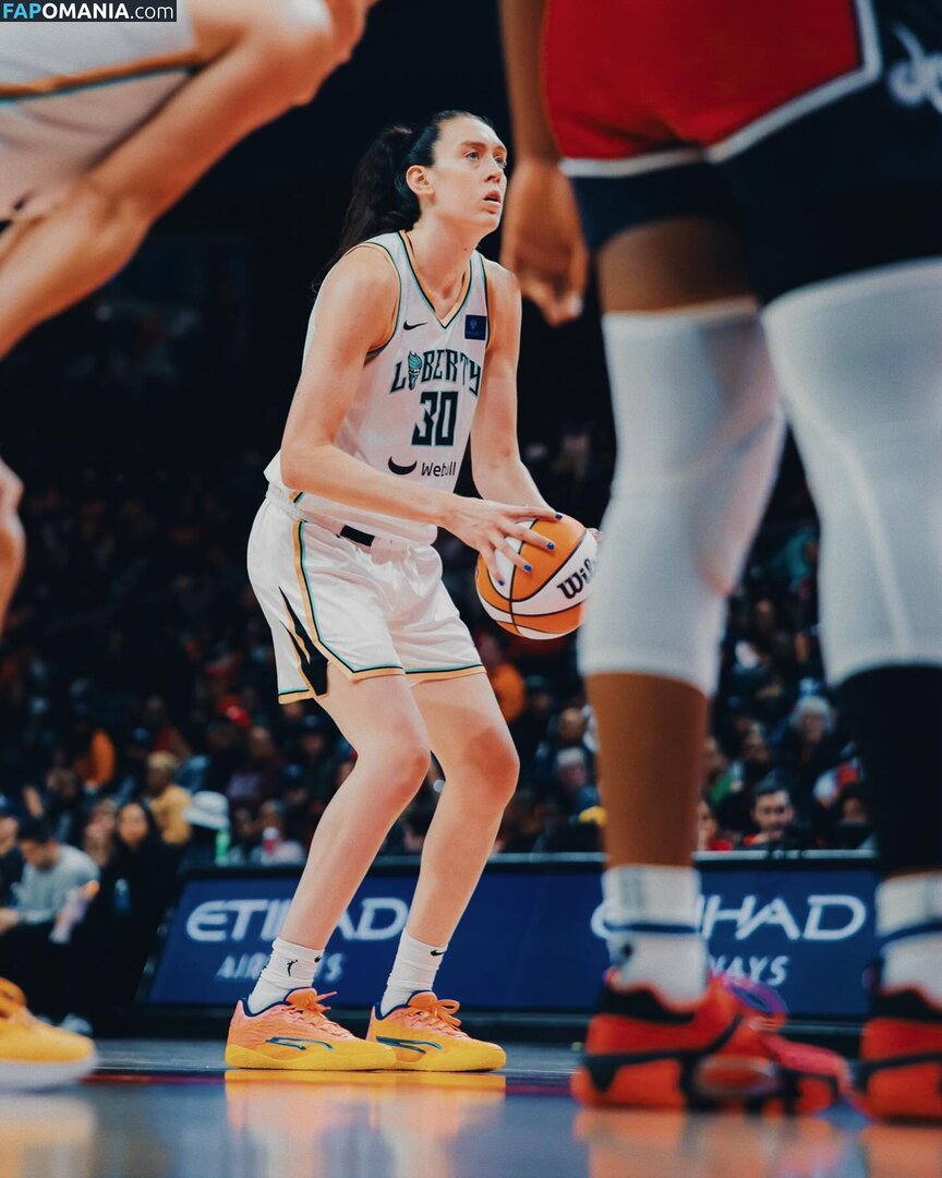 Breanna Stewart / WNBA Player / breannastewart30 Naken OnlyFans  Läckta Foto #1