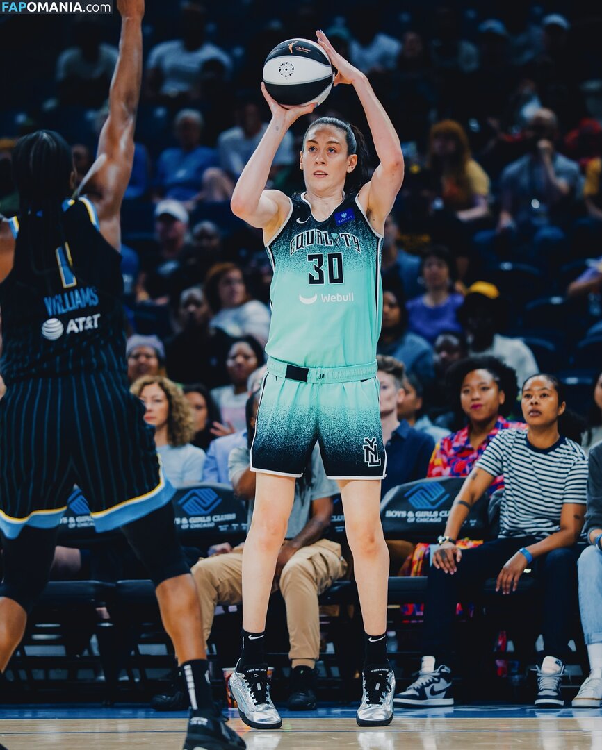 Breanna Stewart / WNBA Player / breannastewart30 Naken OnlyFans  Läckta Foto #5