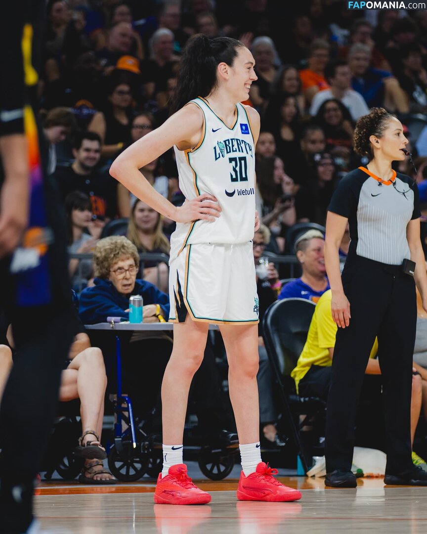 Breanna Stewart / WNBA Player / breannastewart30 Naken OnlyFans  Läckta Foto #16