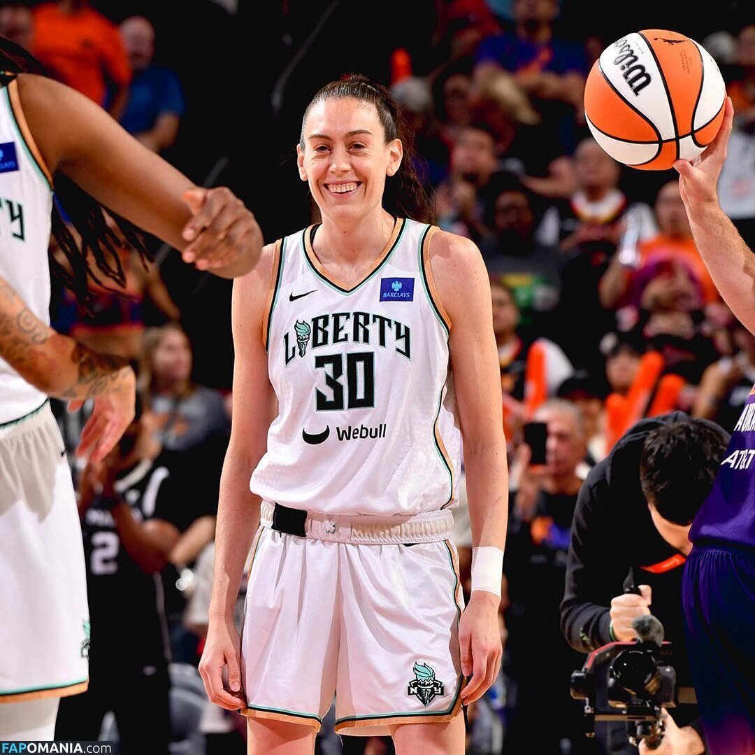 Breanna Stewart / WNBA Player / breannastewart30 Naken OnlyFans  Läckta Foto #19