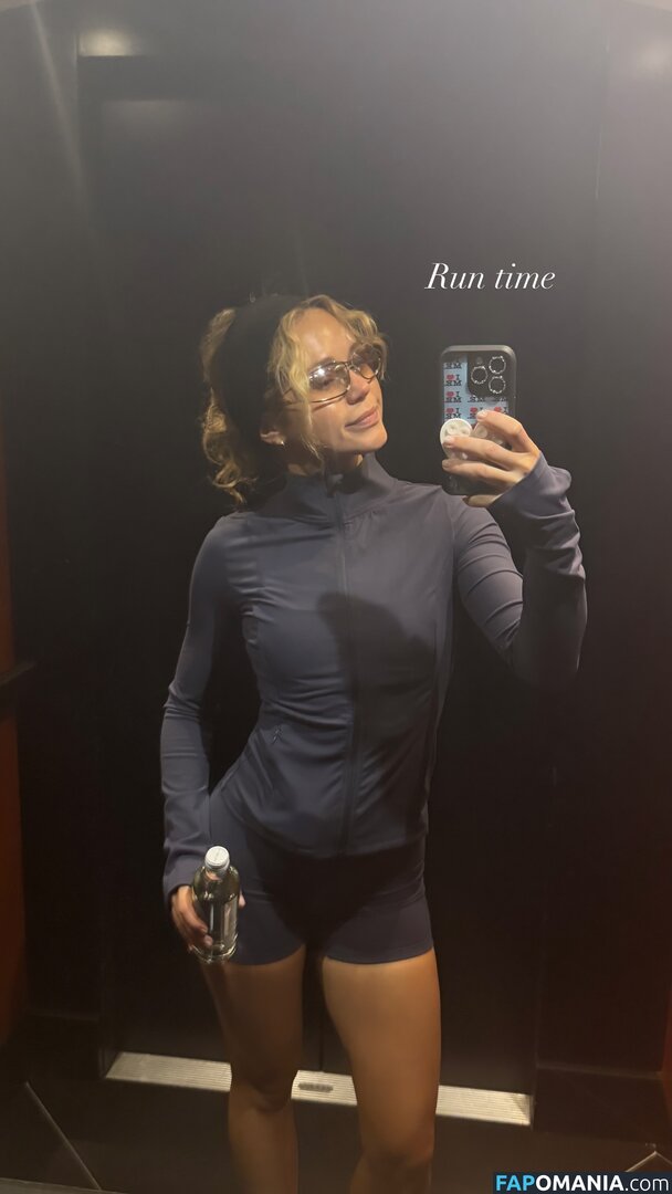 Brec Bassinger / brecbassinger Naken OnlyFans  Läckta Foto #262