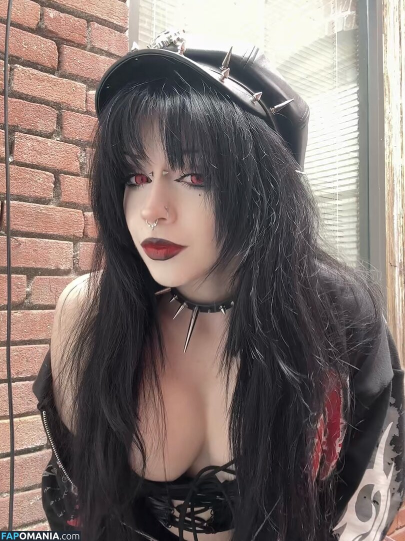 buffgothmom / xohmygoth Naken OnlyFans  Läckta Foto #10