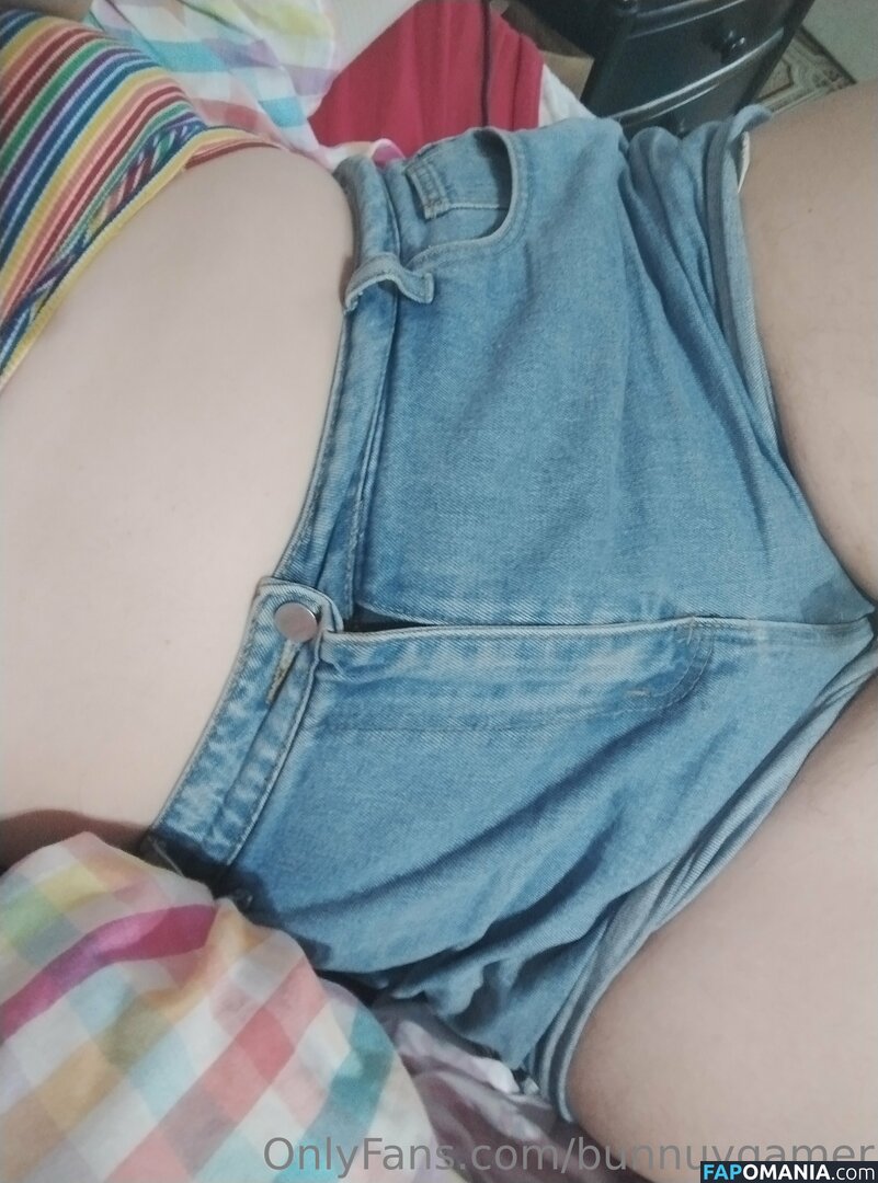 b_u_n_n_y__0_2_15 / bunnuygamer Naken OnlyFans  Läckta Foto #11