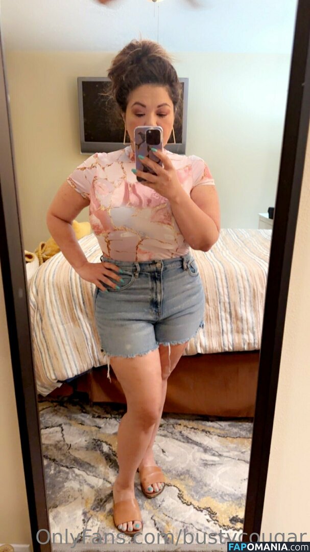 bustycougar Naken OnlyFans  Läckta Foto #3