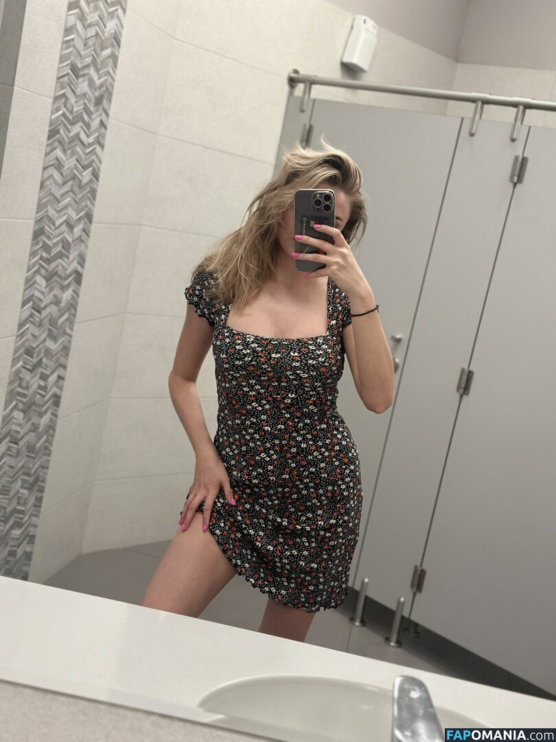 busya18 / busya18plus Naken OnlyFans  Läckta Foto #391