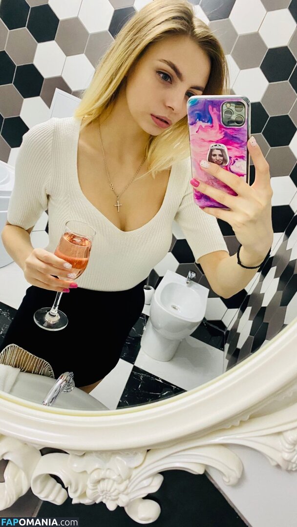 busya18 / busya18plus Naken OnlyFans  Läckta Foto #476