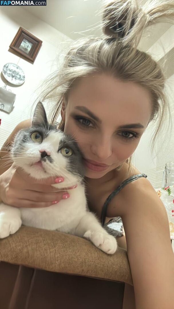 busya18 / busya18plus Naken OnlyFans  Läckta Foto #482