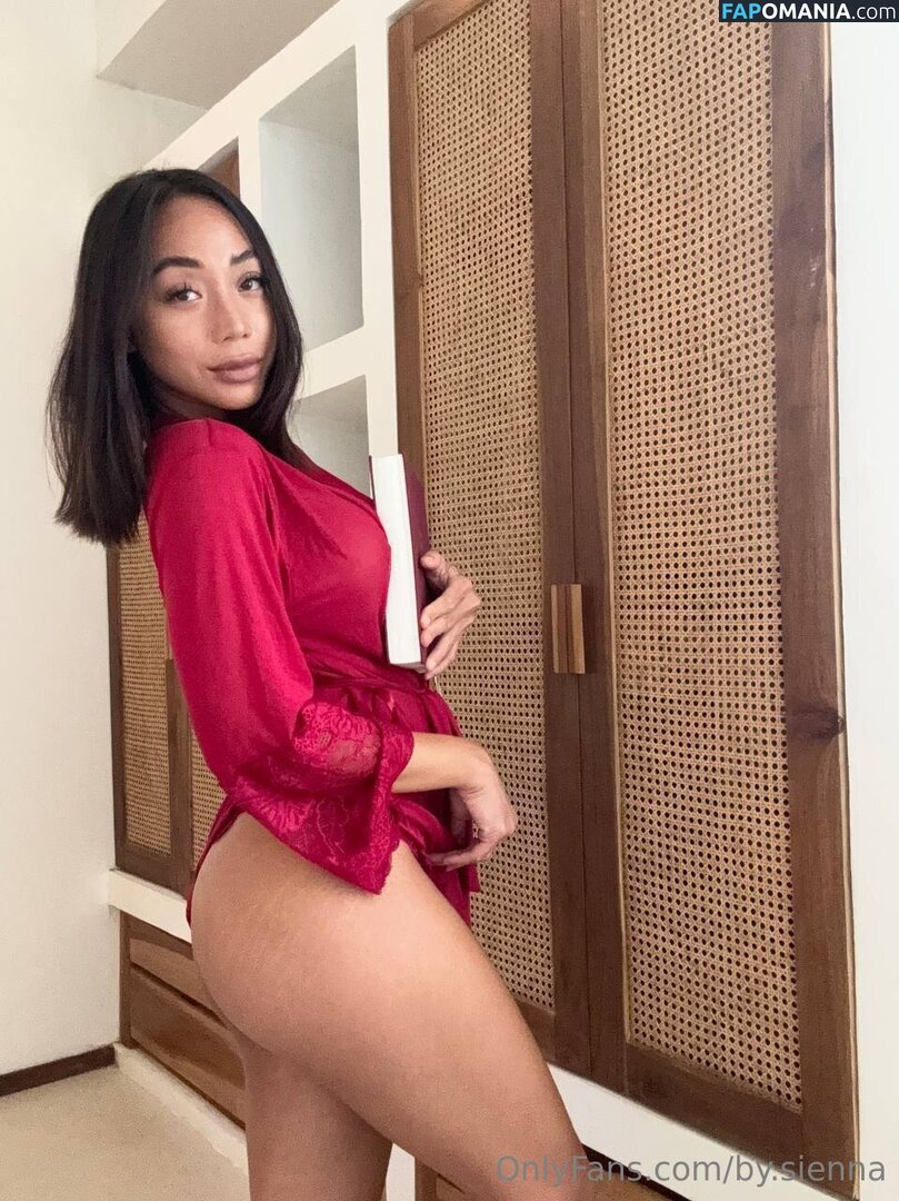 by.sienna / bysienna / byysienna Naken OnlyFans  Läckta Foto #9