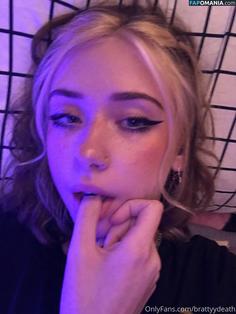 br4ttydeath / cammie / oficialcammie Naken OnlyFans  Läckta Foto #26