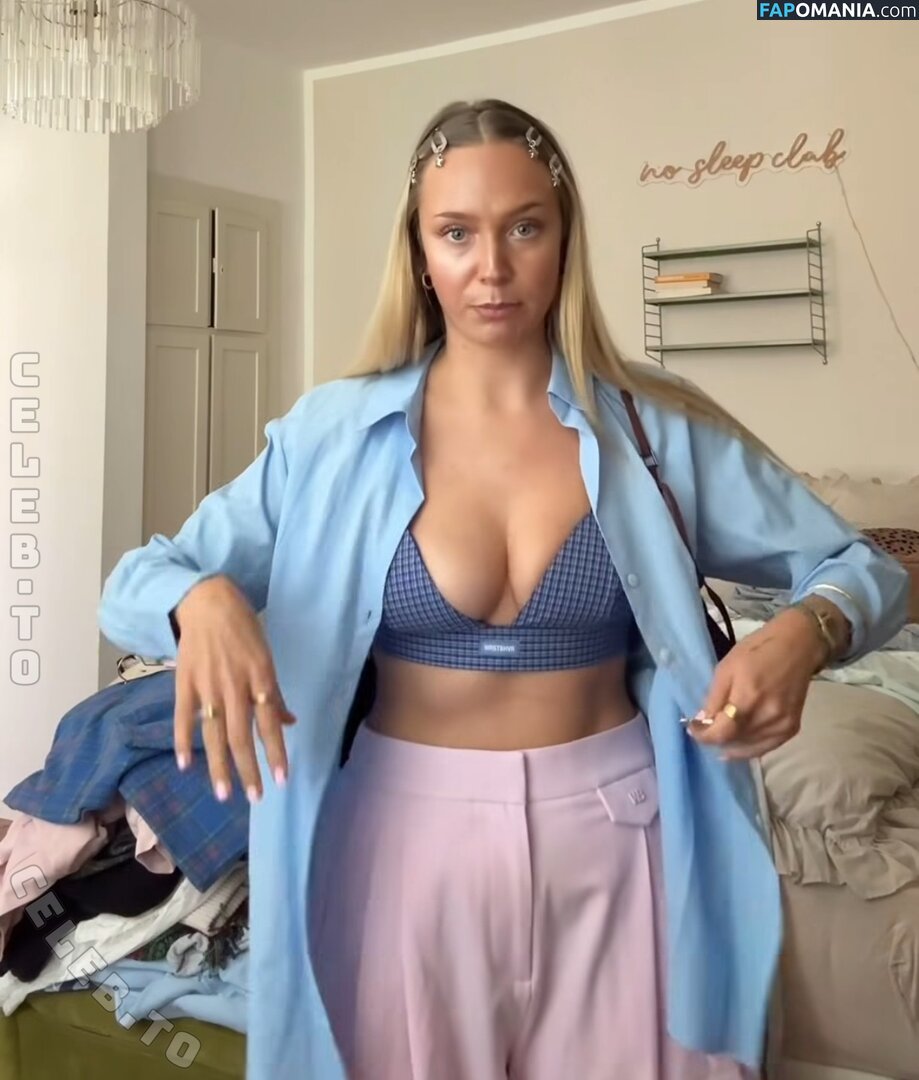 Caramella / kimcaramella Naken OnlyFans  Läckta Foto #3
