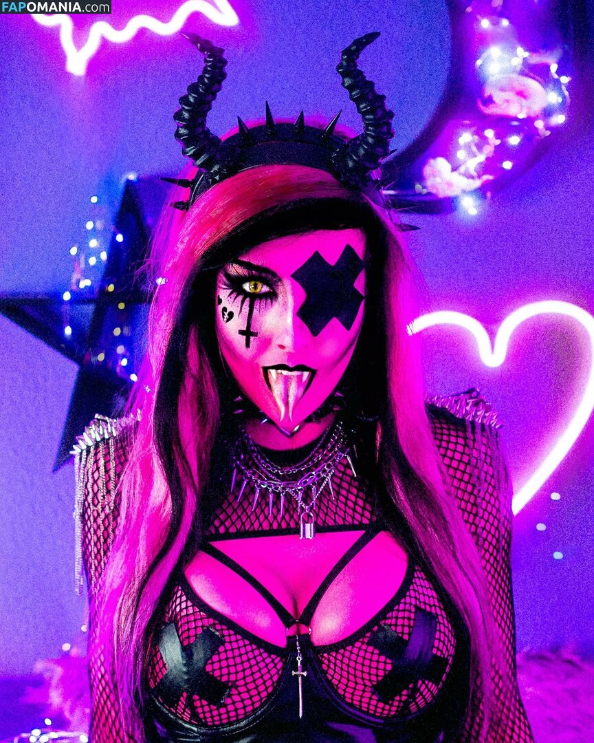 Carina Pusch / Pusch Art / carinapusch Naken OnlyFans  Läckta Foto #4