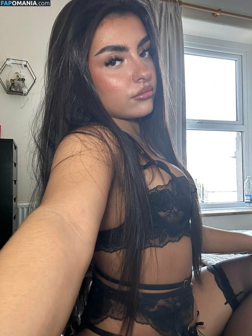 Carla Sophie / carlasophiebtw / carlysophie Naken OnlyFans  Läckta Foto #19