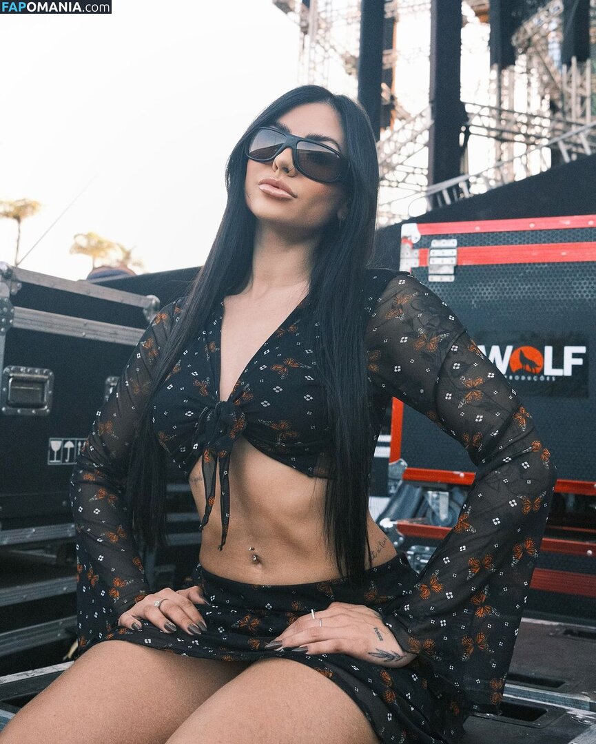 carlafariaadv Naken OnlyFans  Läckta Foto #3