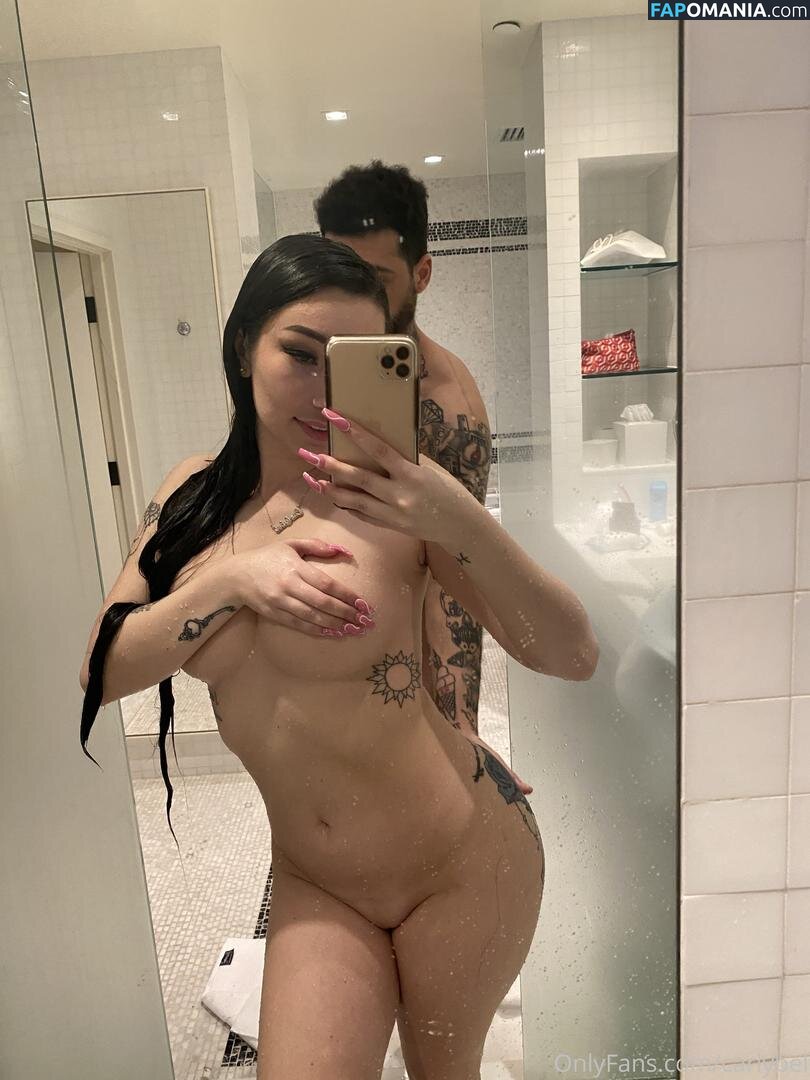 carlybel Naken OnlyFans  Läckta Foto #6