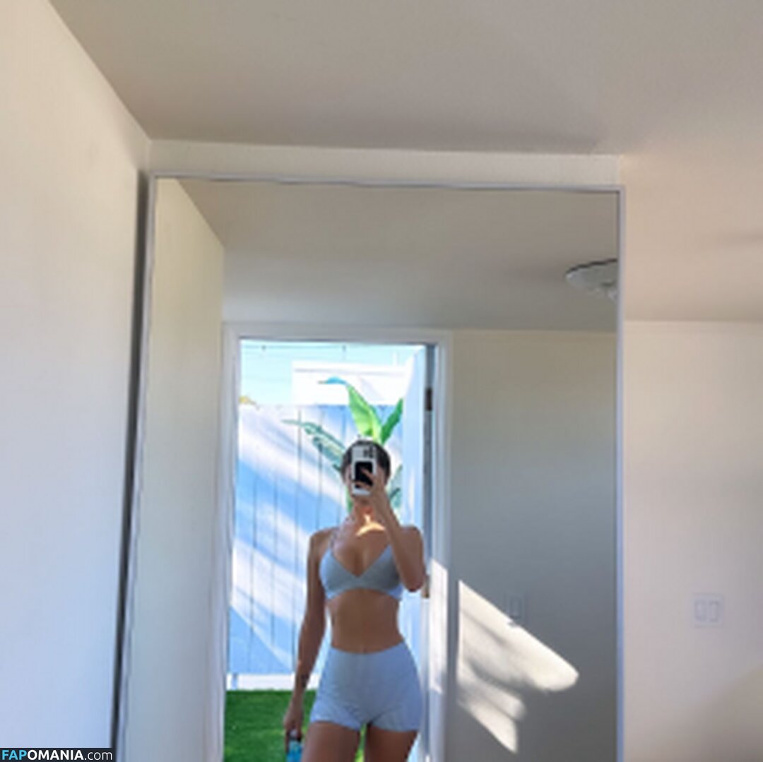 Carmella Rose / carmellarose Naken OnlyFans  Läckta Foto #1