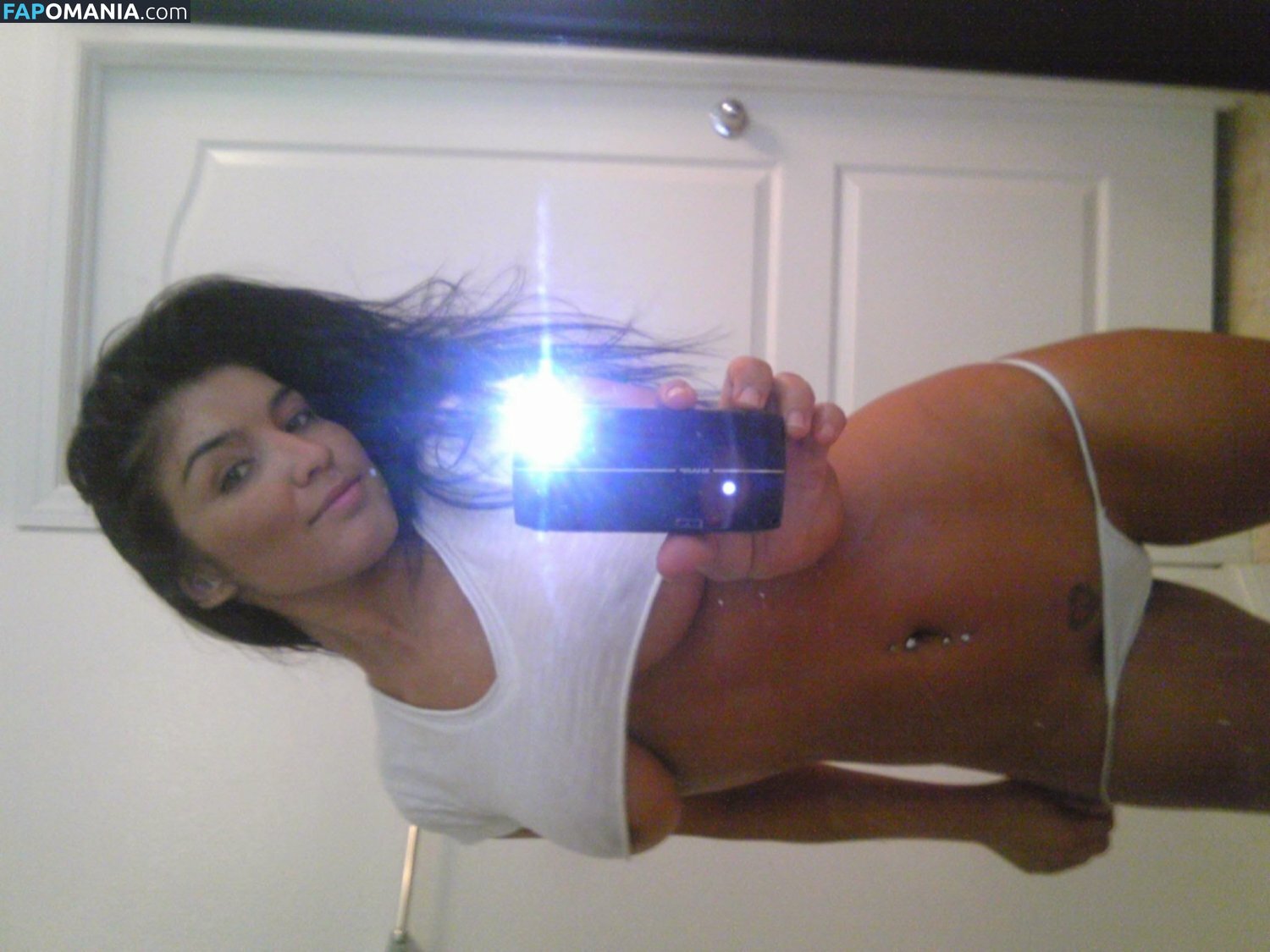 Carol / c.a.r.o.l.b / carolhot69 / carolinnx Naken OnlyFans  Läckta Foto #5
