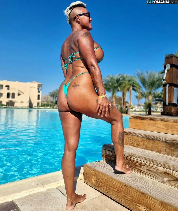 Caroline Öberg / carrooberg Naken OnlyFans  Läckta Foto #3