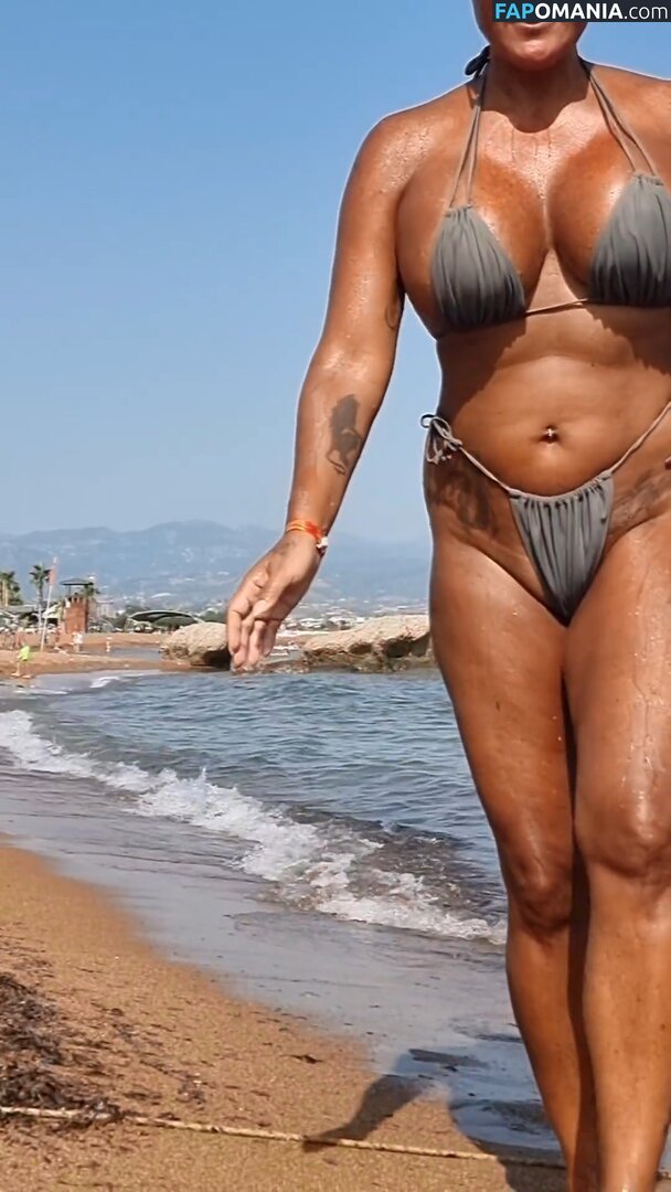 Caroline Öberg / carrooberg Naken OnlyFans  Läckta Foto #10