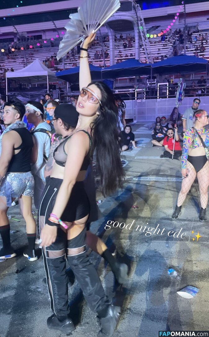 CarolineKwan / carolinekwann Naken OnlyFans  Läckta Foto #303