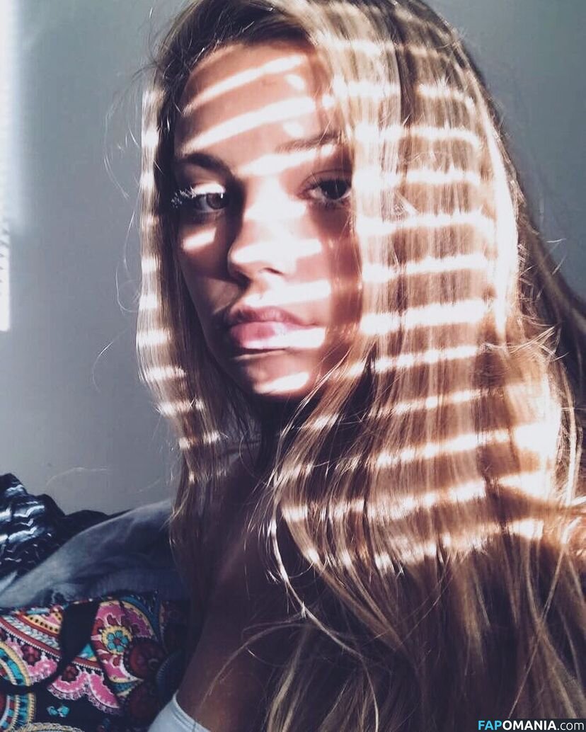 Catie Archambeau / catie.a Naken OnlyFans  Läckta Foto #12