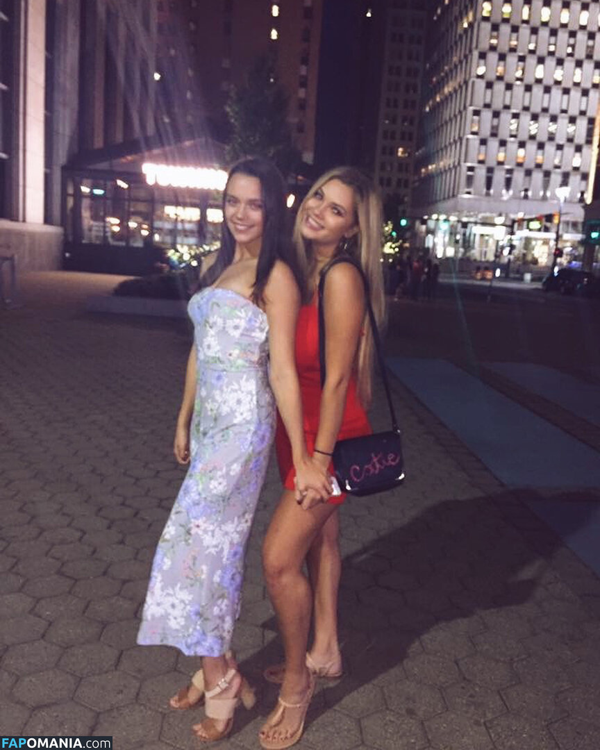 Catie Archambeau / catie.a Naken OnlyFans  Läckta Foto #15