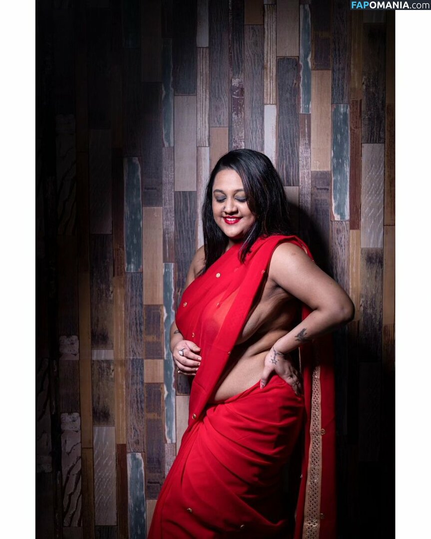 Chandrika Desai / Chandrika Passionica Naken OnlyFans  Läckta Foto #1117