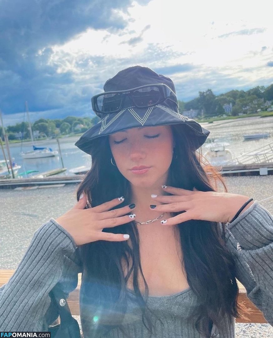 Charli D'Amelio / Charli Damelio / charlidamelio / charliesdamelio Naken OnlyFans  Läckta Foto #59