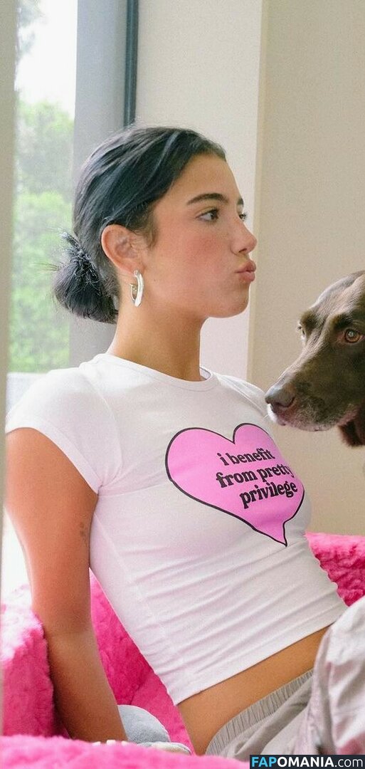 Charli D'Amelio / Charli Damelio / charlidamelio / charliesdamelio Naken OnlyFans  Läckta Foto #562