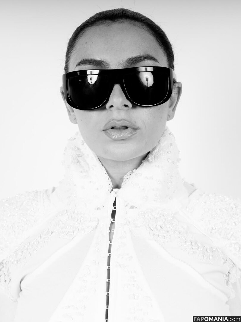 Charli XCX / charli_xcx / charlignarly / charlixcx / https: Naken OnlyFans  Läckta Foto #1274