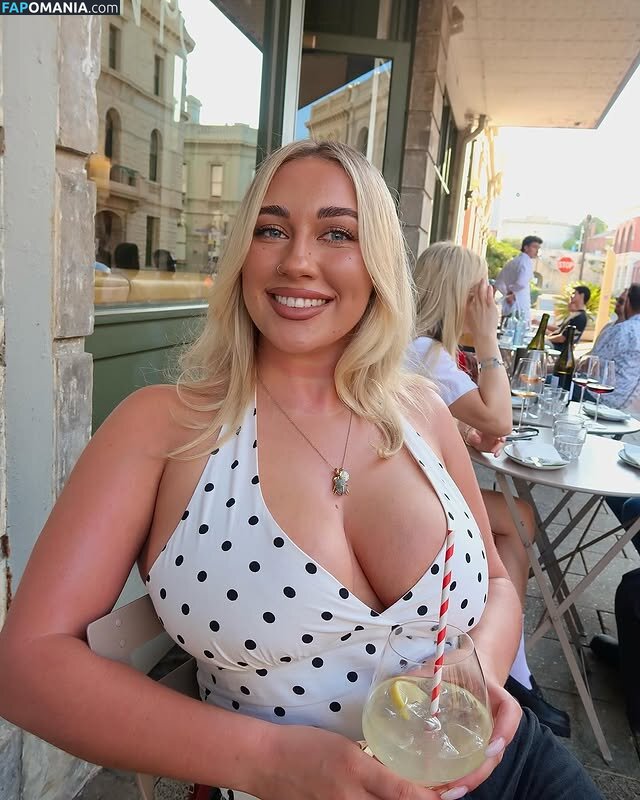 chloemoriondo / https: Naken OnlyFans  Läckta Foto #2