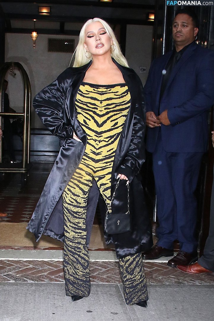 Christina Aguilera Naken Läckta Foto #38
