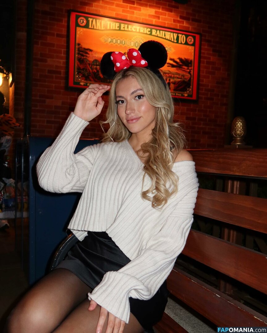 Clara Gomez / Claraatwork / claragomezz Naken OnlyFans  Läckta Foto #12