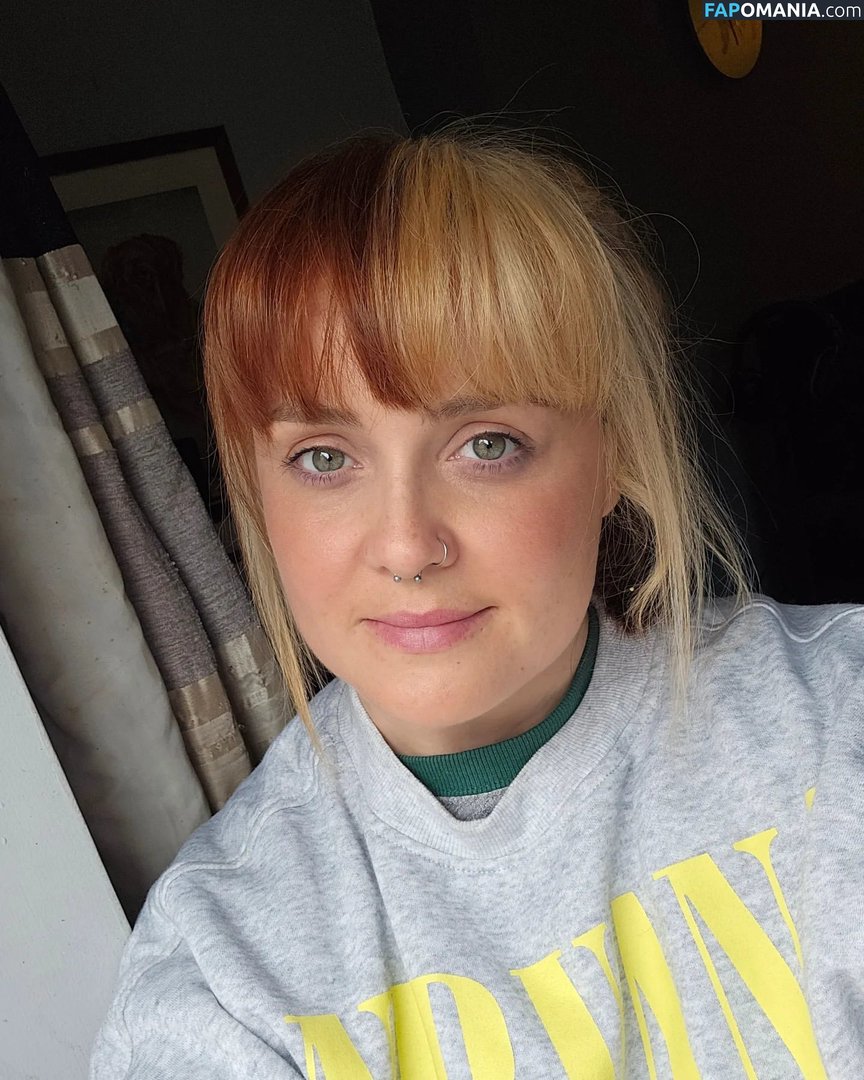 constanceflame Naken OnlyFans  Läckta Foto #7