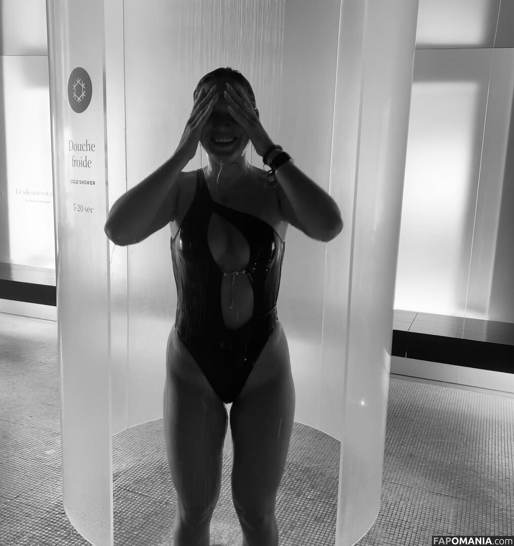Courtney Sarault / court_sarault / courtsarault / https: Naken OnlyFans  Läckta Foto #17
