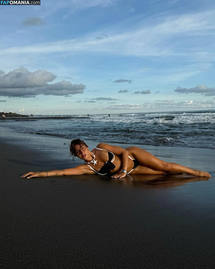 Cynthia Makhoul / cynthiaatvnco / https: / iam_thiaaa Naken OnlyFans  Läckta Foto #4