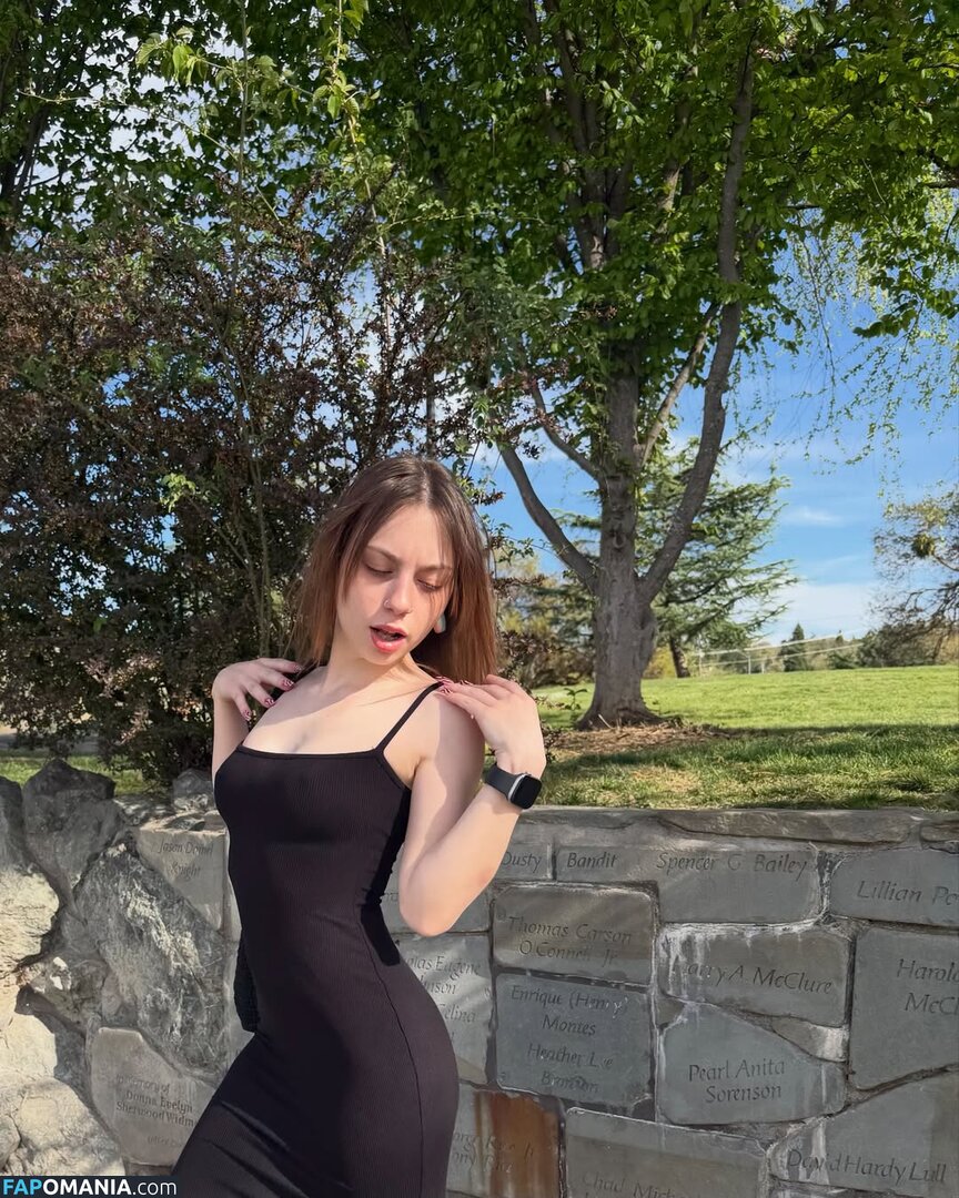 DaddyslilLuna / caciablue / daddyslilsin Naken OnlyFans  Läckta Foto #1