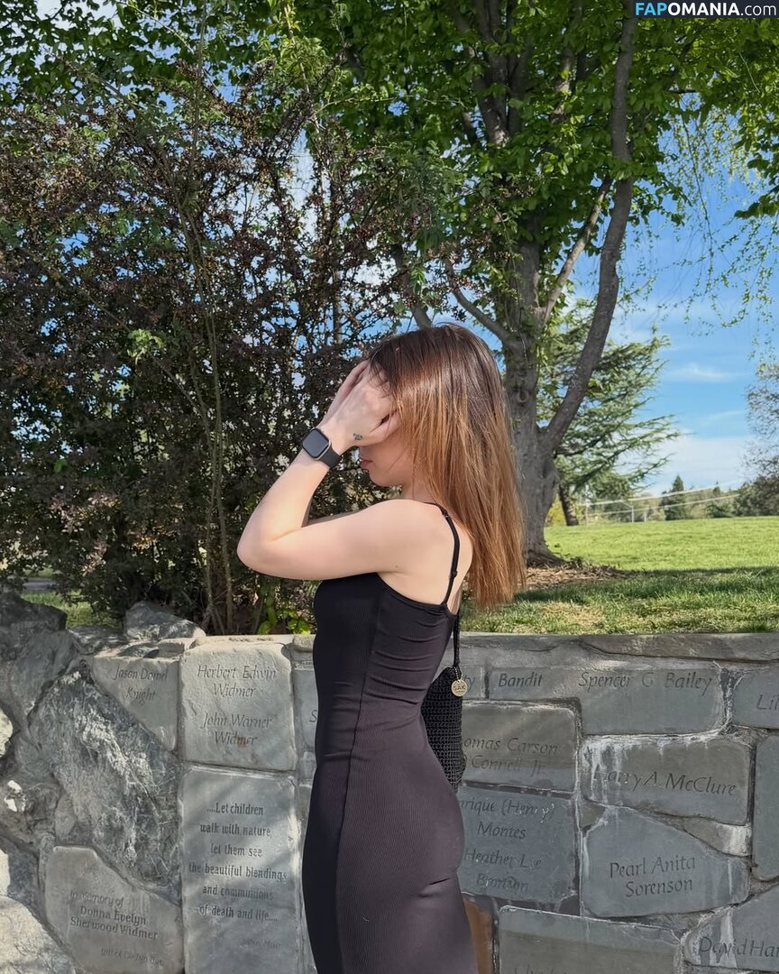 DaddyslilLuna / caciablue / daddyslilsin Naken OnlyFans  Läckta Foto #2